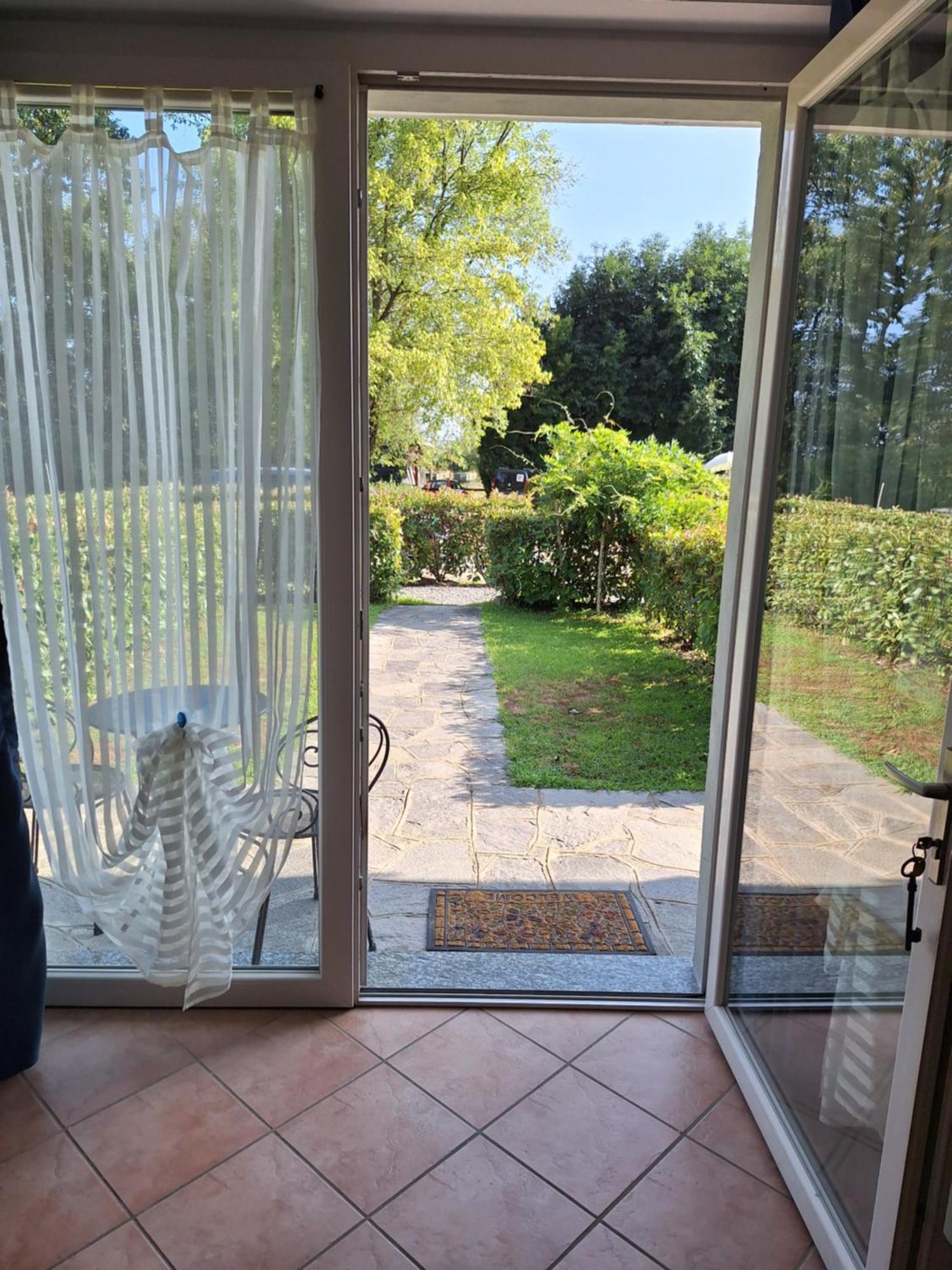 Agriturismo Al Motto Cambiasca Екстериор снимка